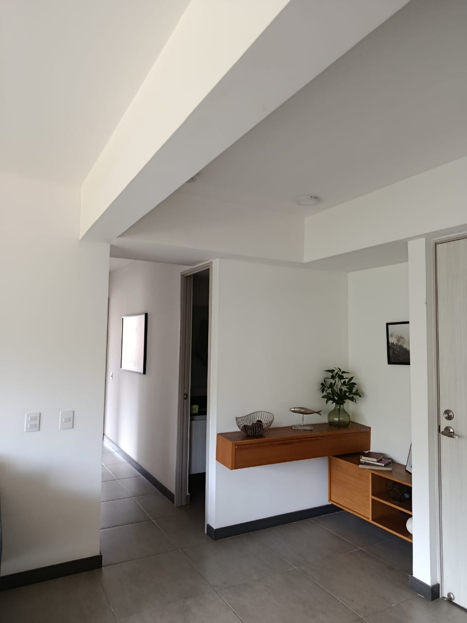 Venta de apartamento nuevo en Sabaneta Las Lomitas