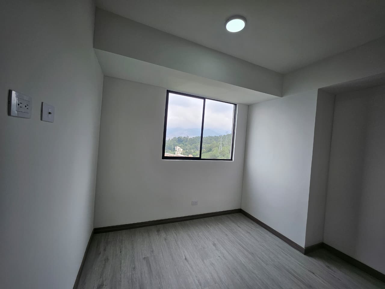 Venta de apartamento en El Poblado Las Palmas para estrenar