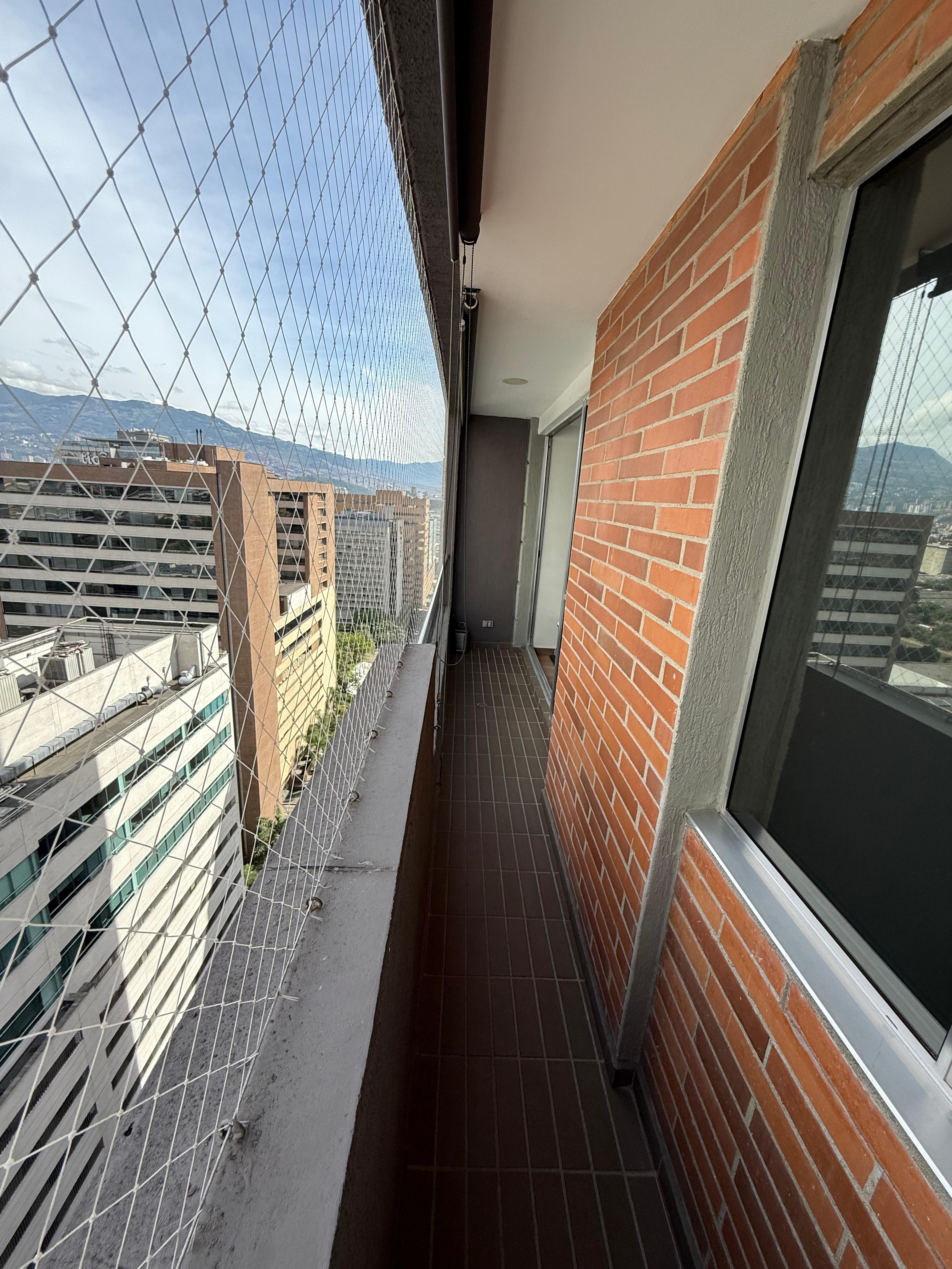 Apartamento en venta en Ciudad del Río El Poblado