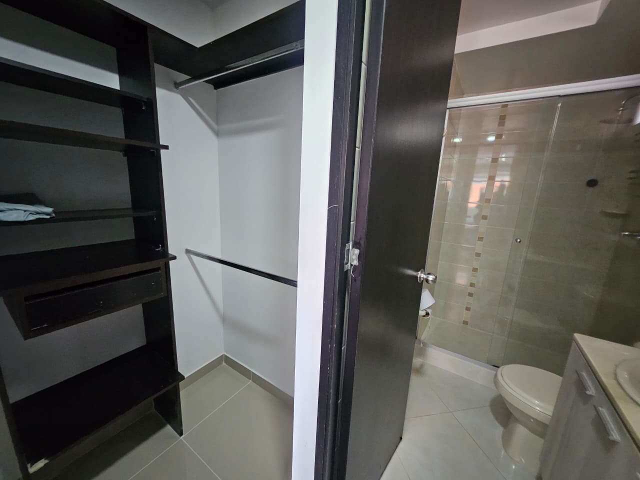 Apartamento amoblado en arriendo en Ciudad del Río El Poblado