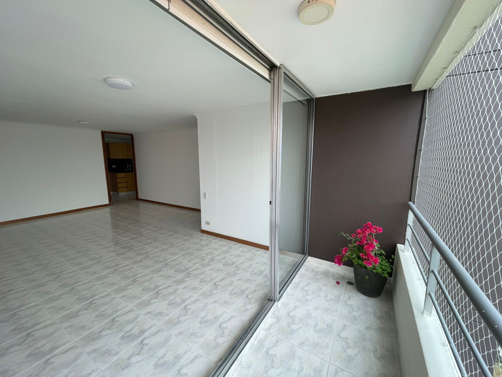 Apartamento en arriendo en Poblado Las Palmas