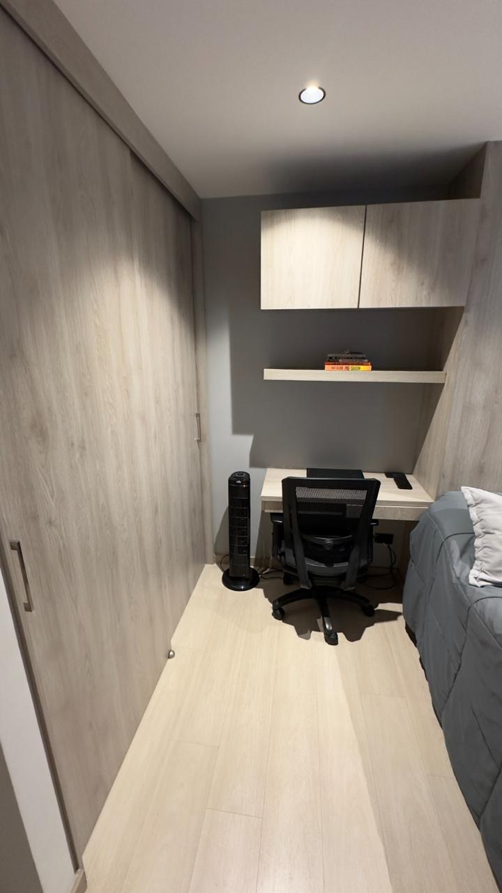 Venta De Hermoso  Apartamento En Los Colores Medellín