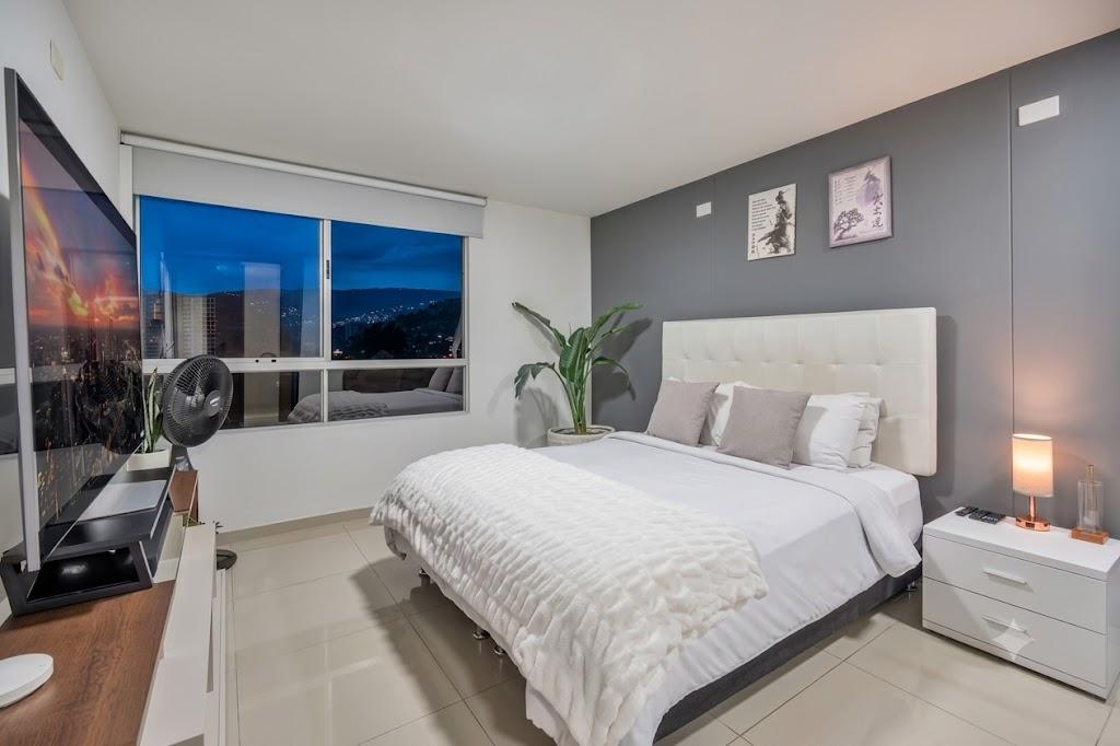 Apartamento en venta  en El Poblado Las Palmas  Medellin