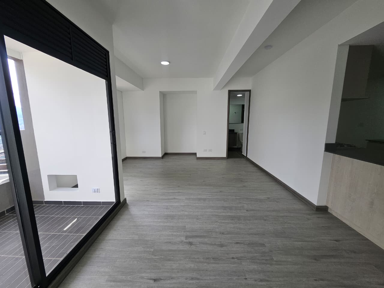 Apartaestudio para estrenar en arriendo en Las Palmas Medellín