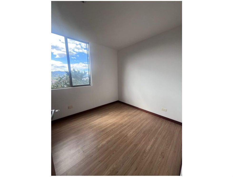 Apartamento para la venta en Envigado Loma del Barro