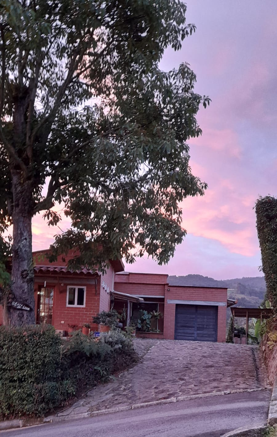 Casa campestre para la venta en Guarne sector La Clarita