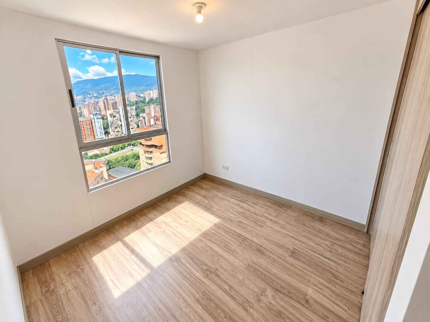 Apartamento en venta Las Lomitas Sabaneta – Piso 16 + vista