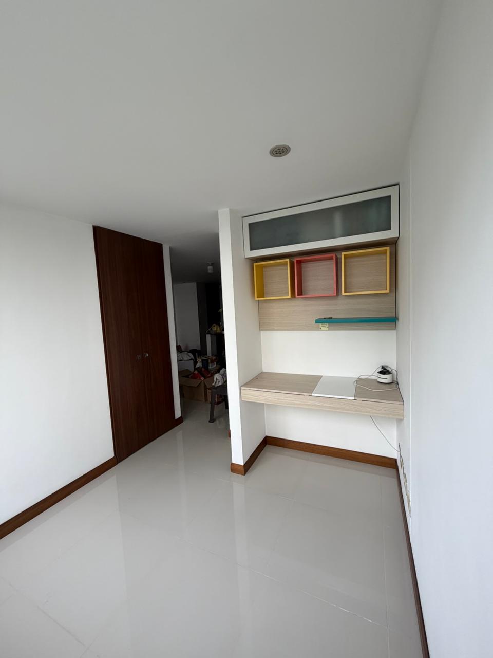 Apartamento en arriendo en Loma del Indio El Poblado Medellín
