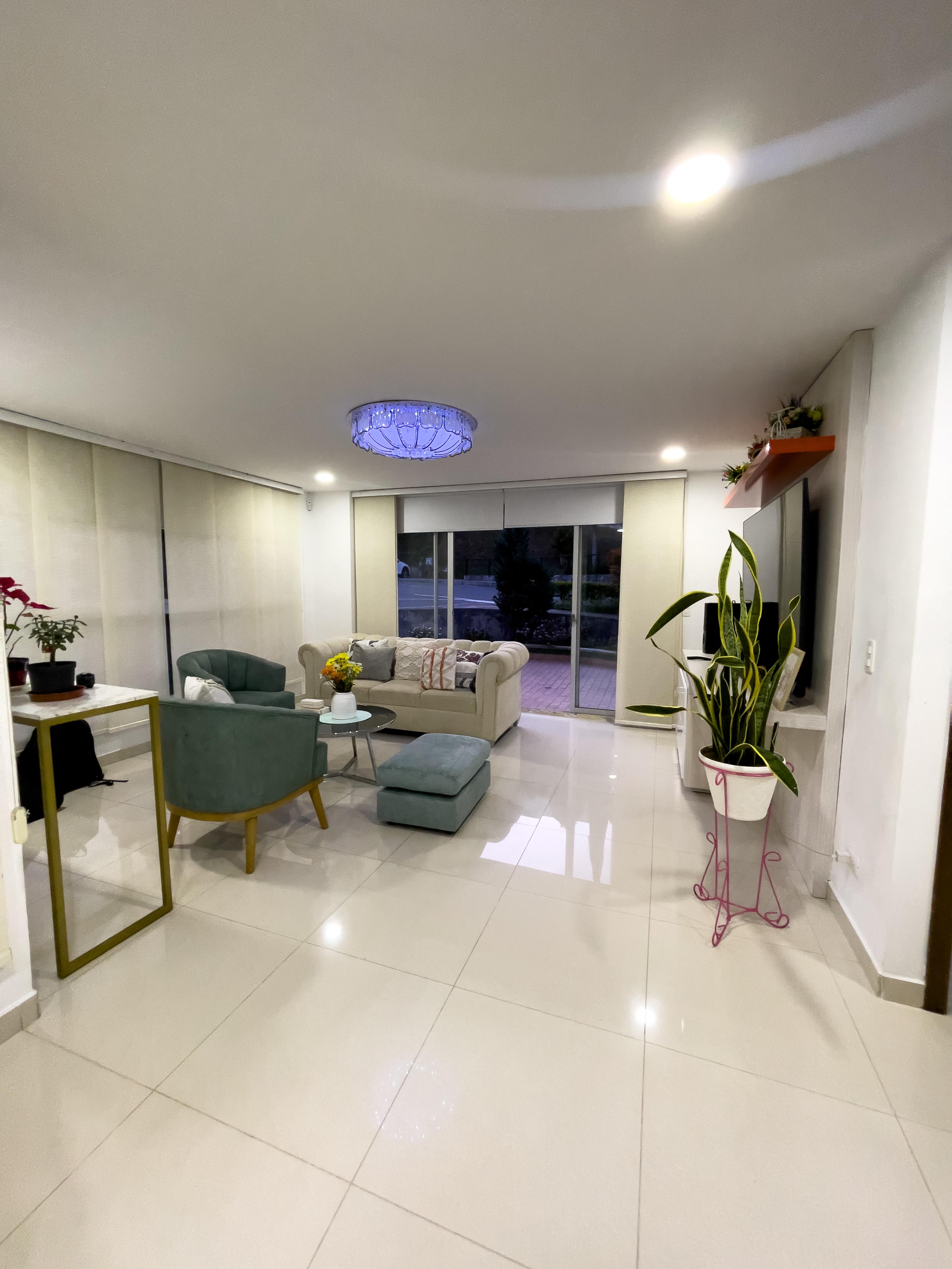 Casa para la venta en La Estrella Cerca del Parque Antioquia