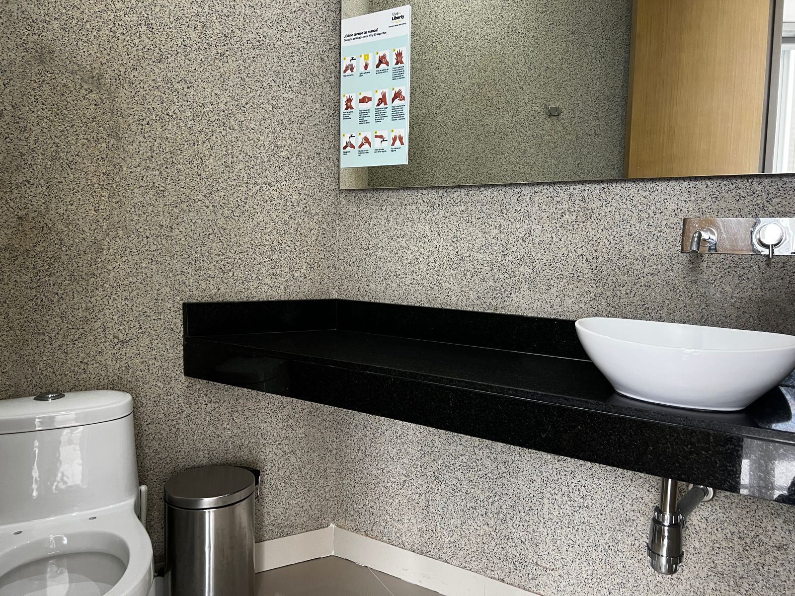 Oficina para  venta en el poblado