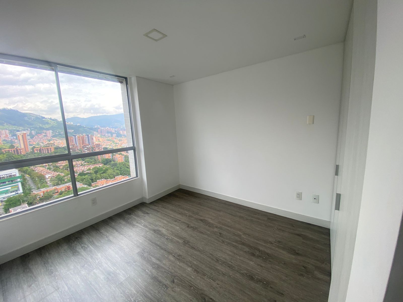 Apartamento en venta en Envigado Loma del Chocho