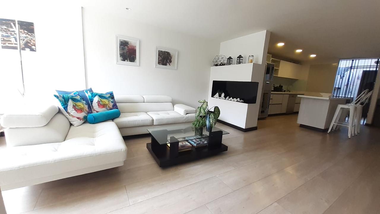 Venta de Casa en La Estrella Cerca del Parque - Antioquia