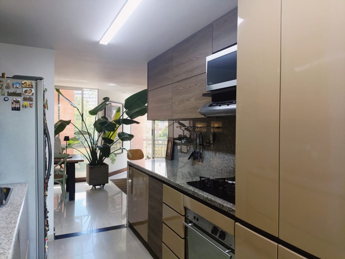 Venta de apartamento en La Loma de Los Bernal