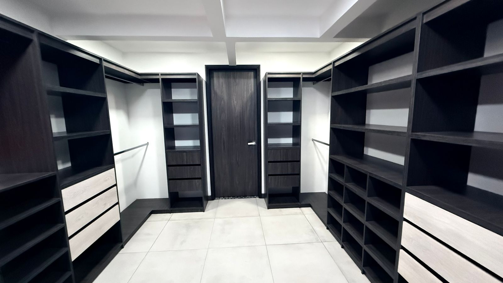 Casa en venta en Envigado Benedictinos