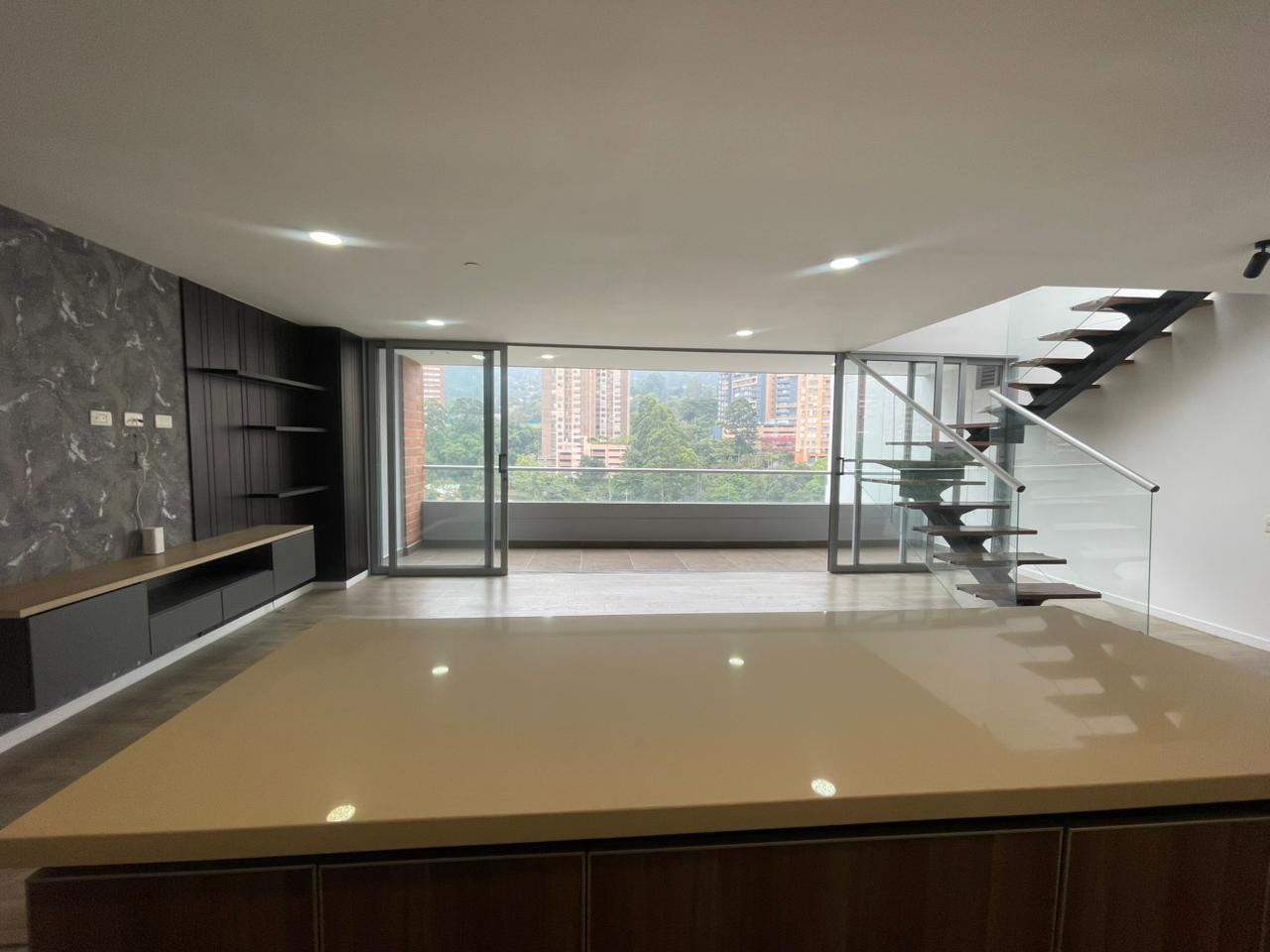 Apartamento para arriendo en Envigado Loma las brujas