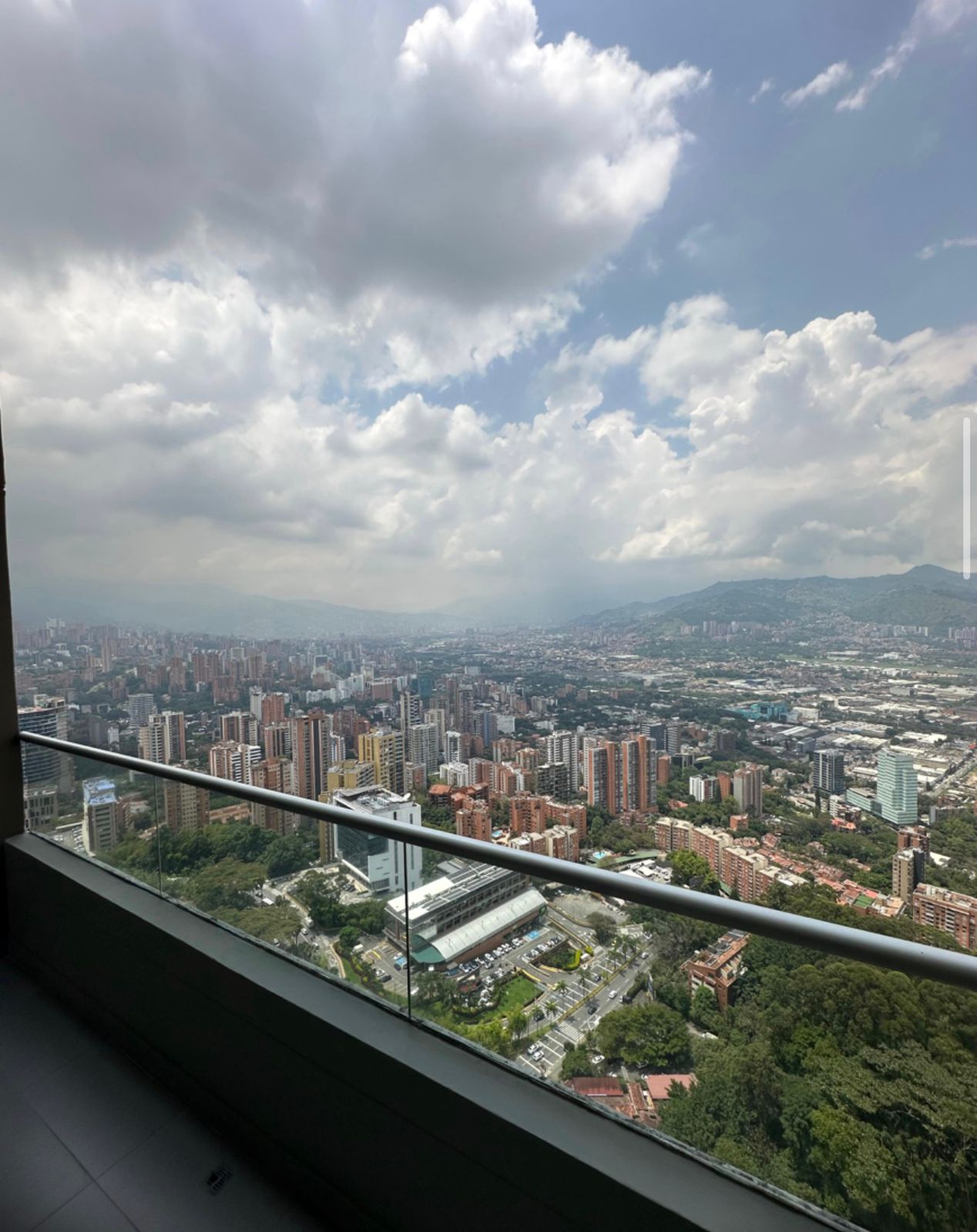 Penthouse duplex en venta en Medellin Las Palmas