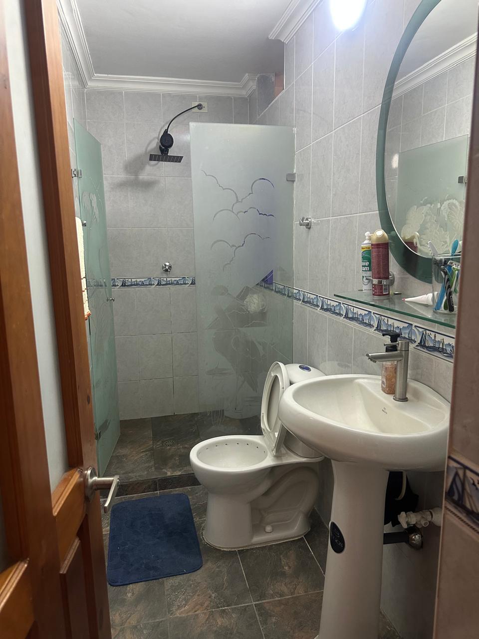 Casa en venta en la Almeria Medellin