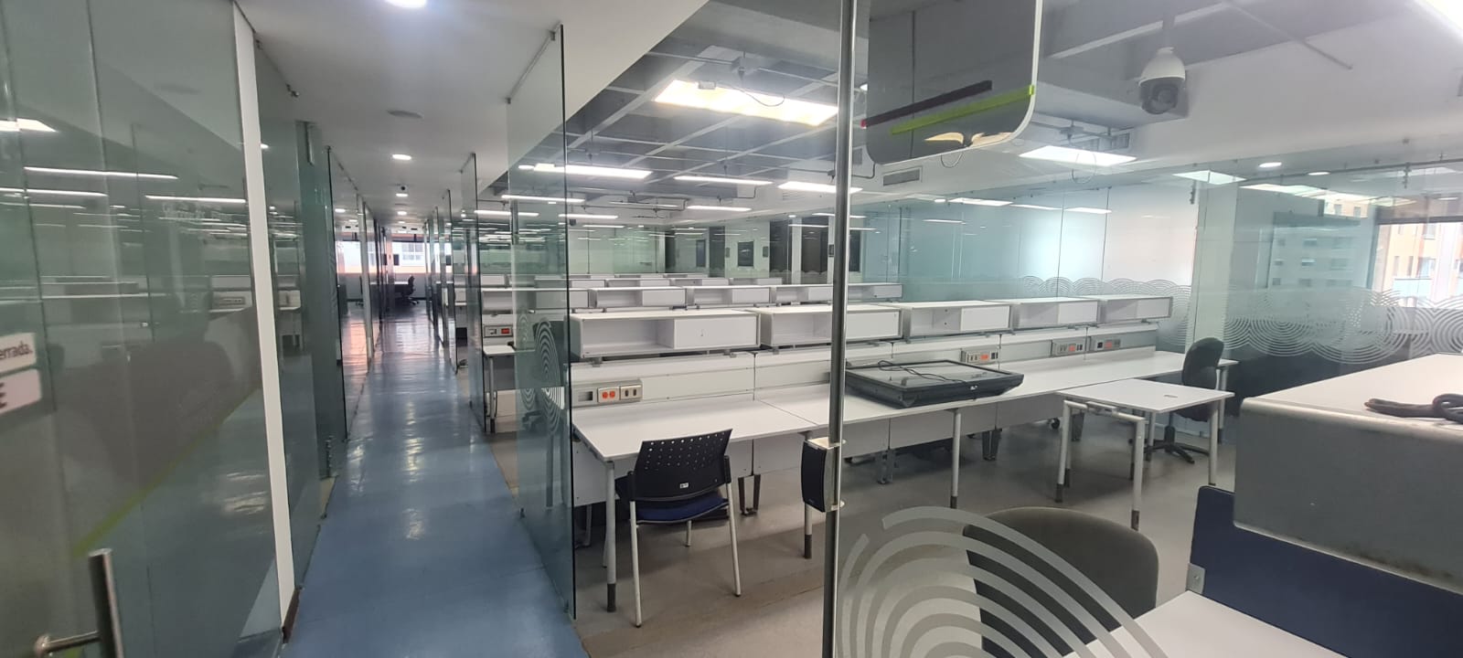Oficina para  venta en el poblado ciudad del rio