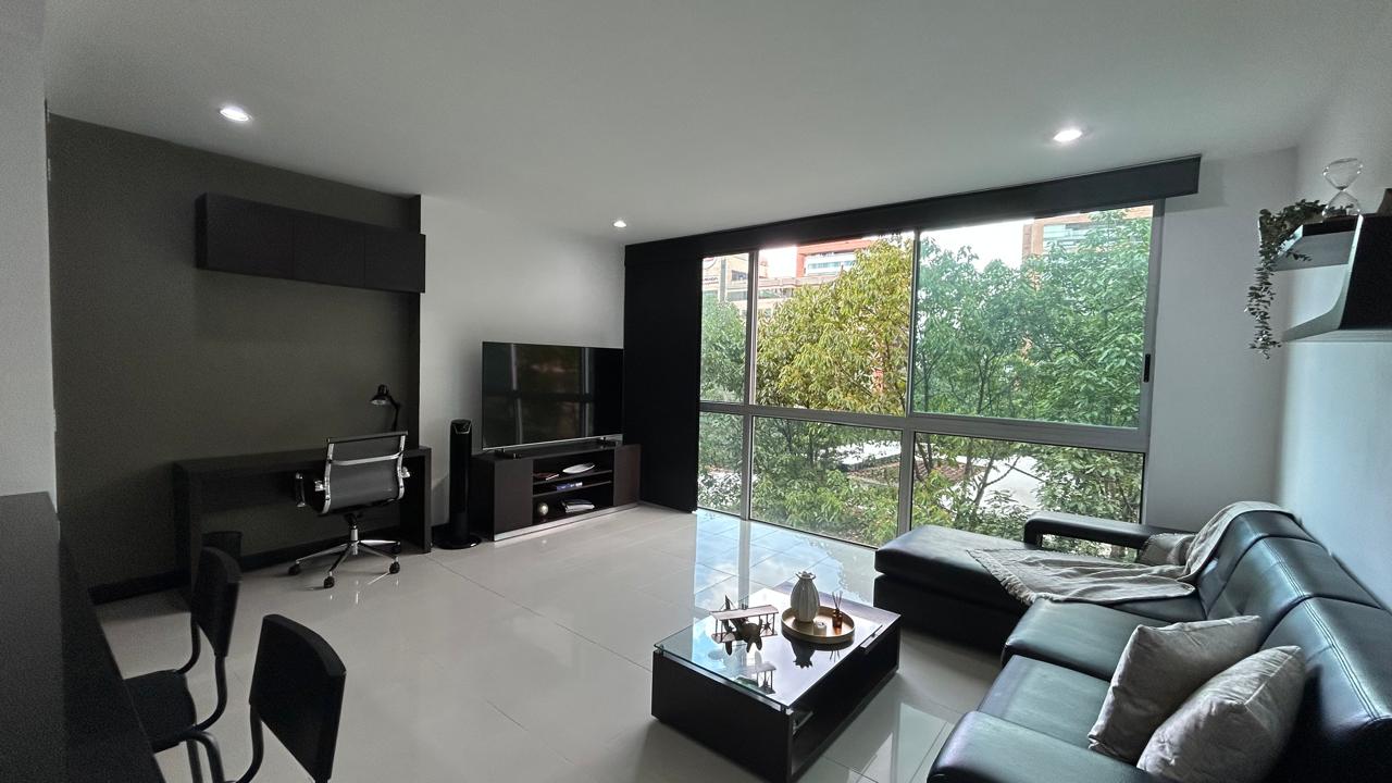 Apartamento AMOBLADO para la venta en Medellín Loma de Alejandría