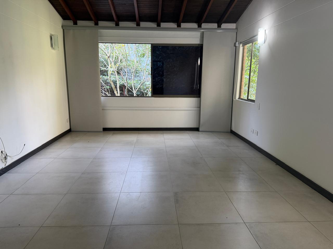 Casa en venta en Envigado Benedictinos