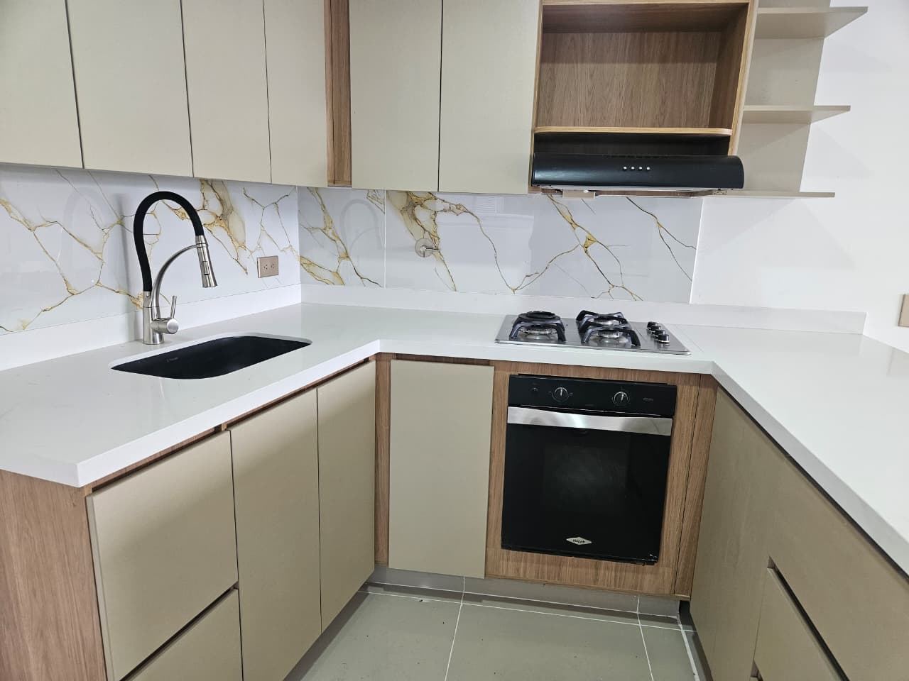 Apartamento para arriendo en La Loma del Indio El Poblado