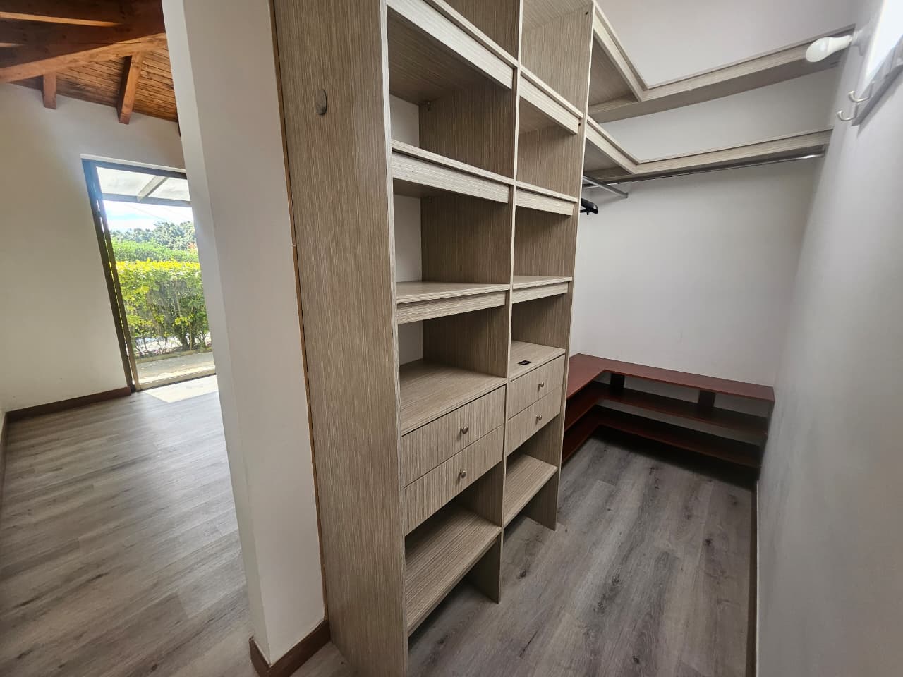 Casa para arriendo en Envigado Loma del Escobero