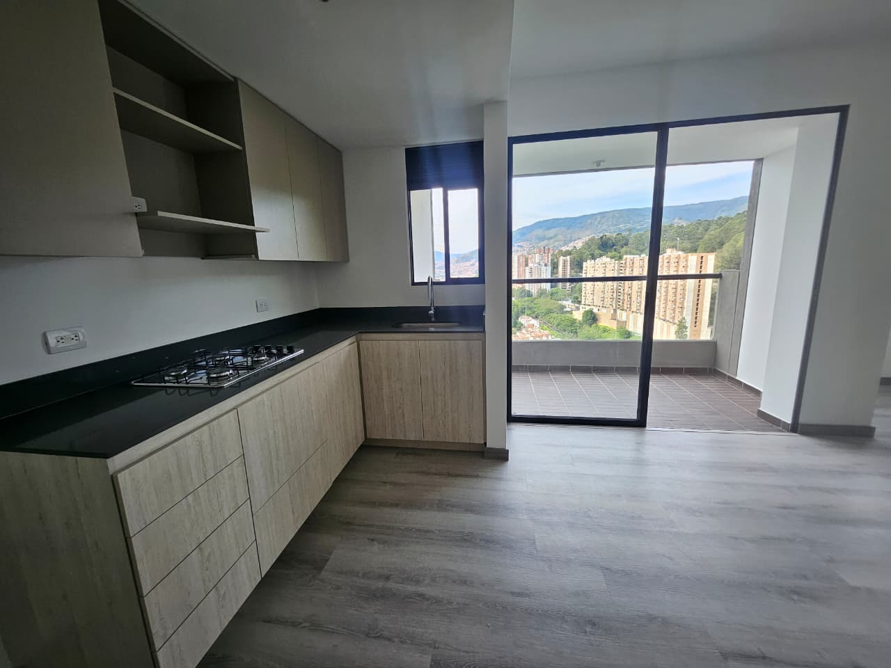 Apartamento para estrenar en arriendo en Las Palmas Medellín