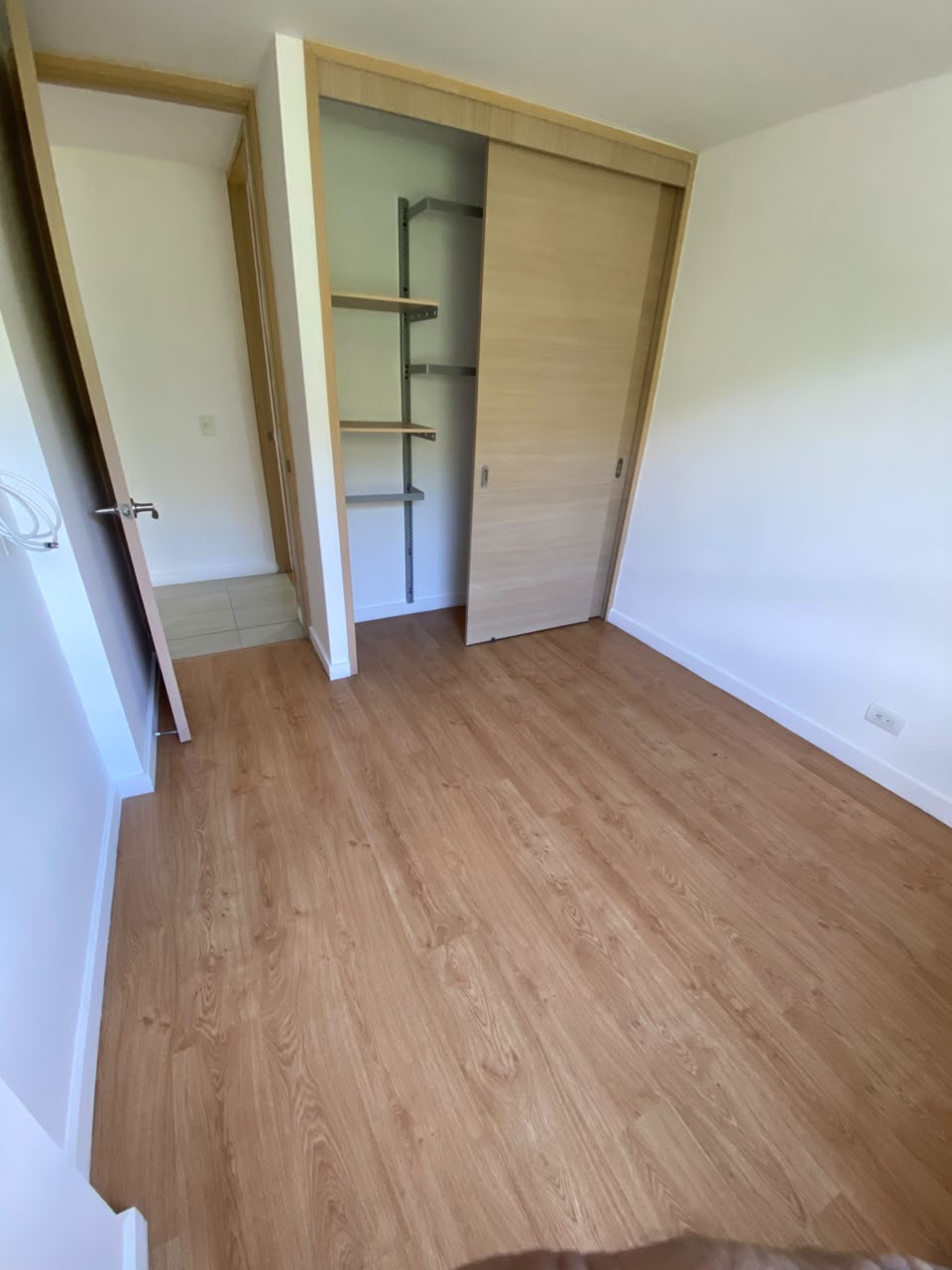 Apartamento para la venta en la loma de los bernal
