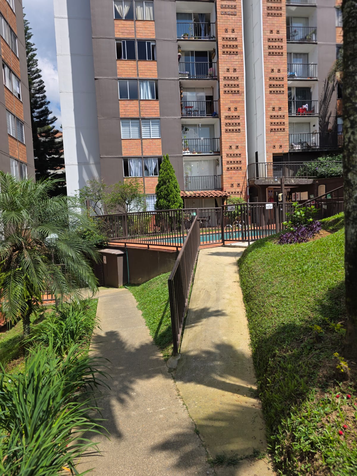 Apartamento para la venta en Envigado sector Uribe Angel