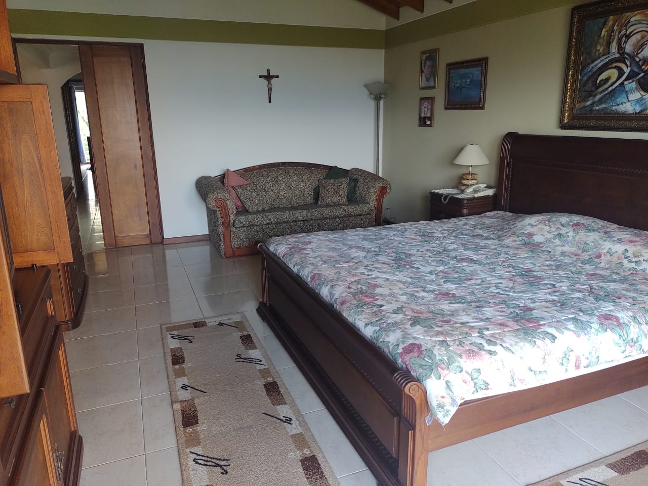 CASA EN VENTA EN EL POBLADO LA CALERA