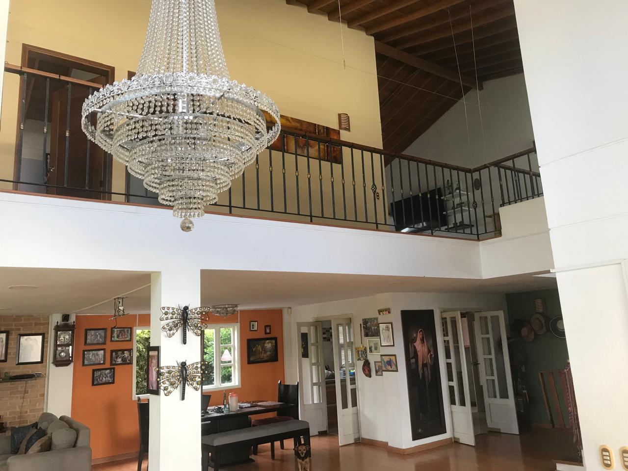 Casa para la venta en La Estrella Cerca del Parque - Antioquia