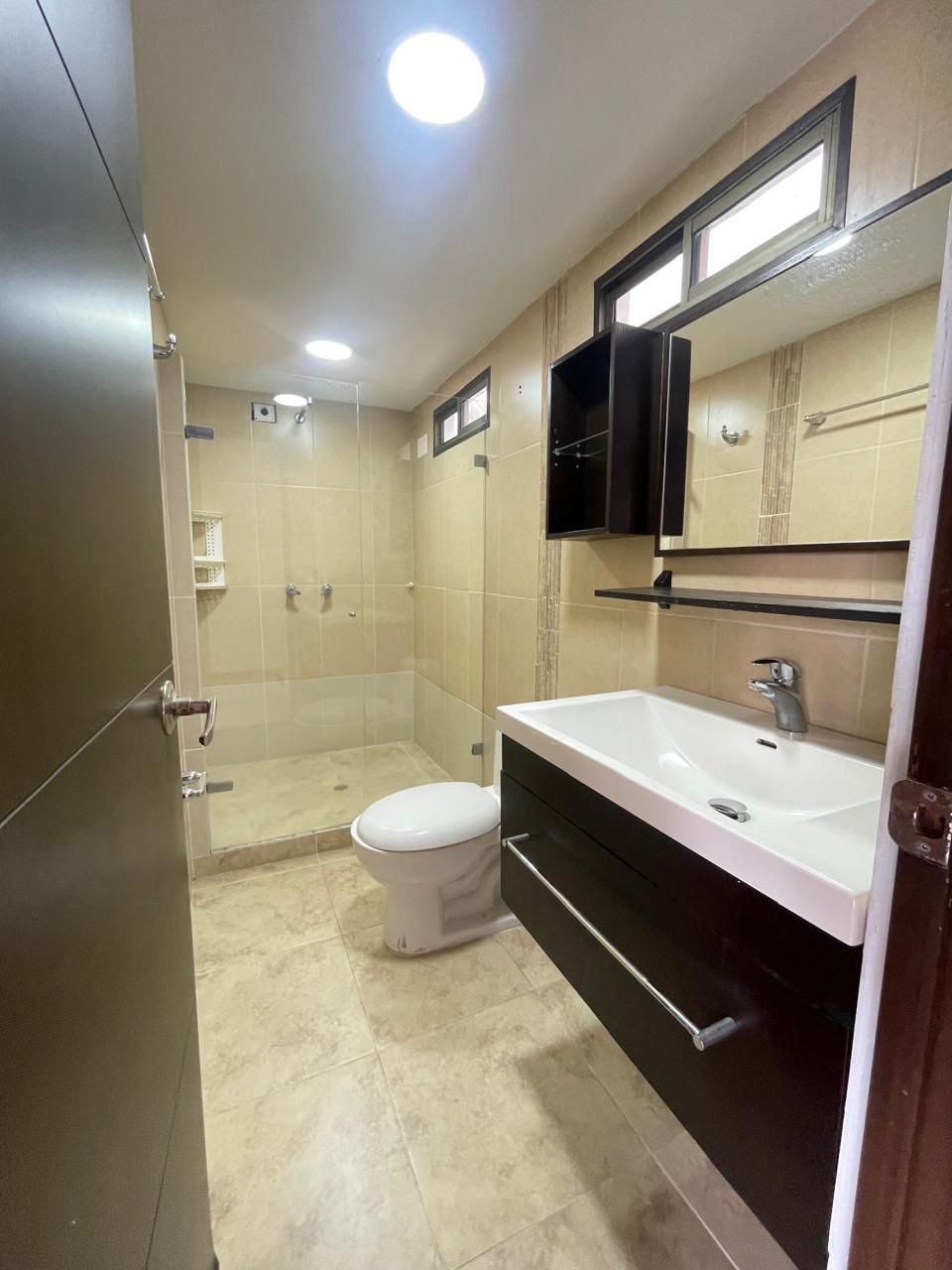 Se vende casa en Sabaneta sector la Doctora