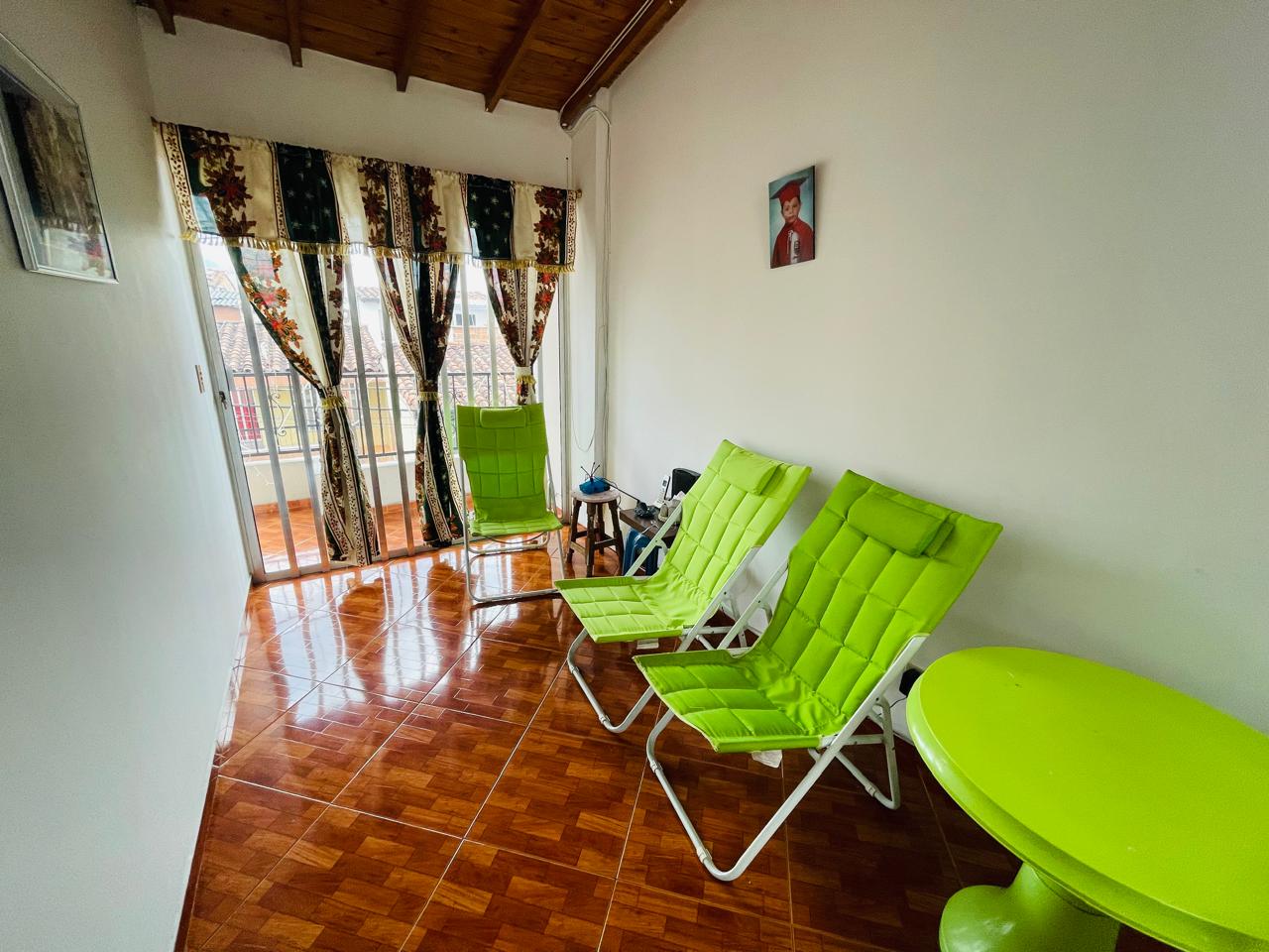 VENDO CASA EN ROBLEDO LOPEZ DE MESA MEDELLIN