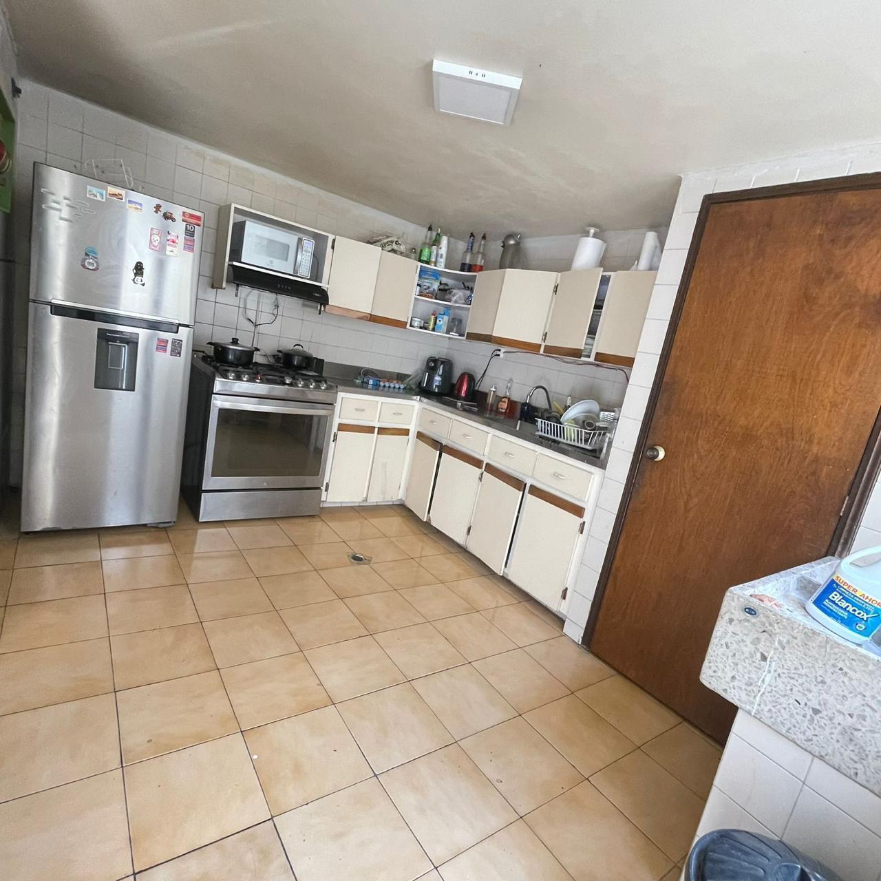 Apartamento en venta en Almerías - Medellín