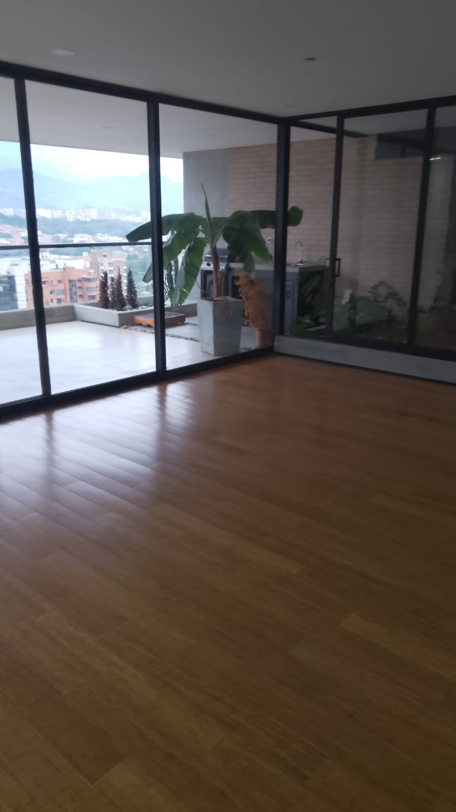 Apartamento en Venta en El Poblado Medellin Zona Plana