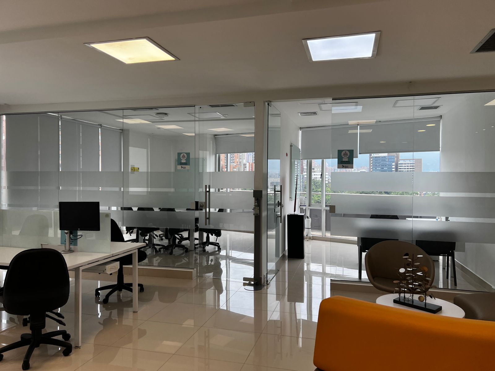 Oficina para  venta en el poblado