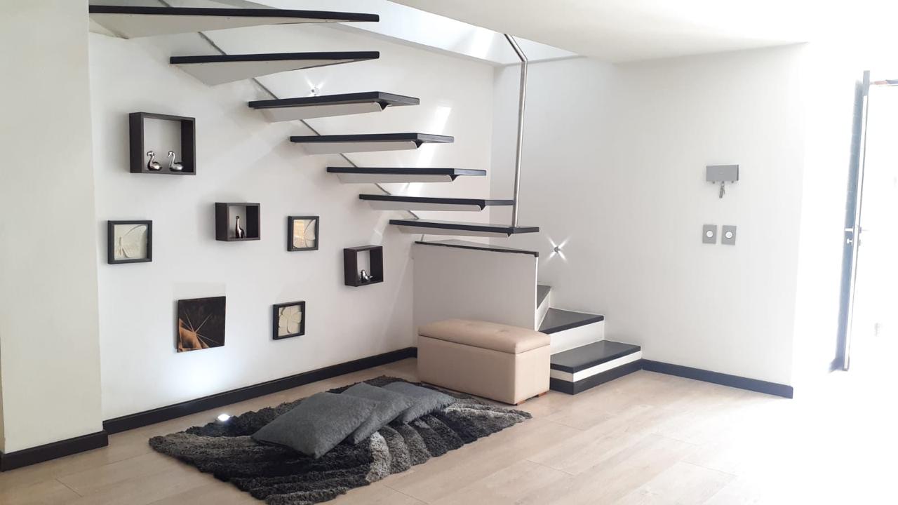 Venta de Casa en La Estrella Cerca del Parque - Antioquia