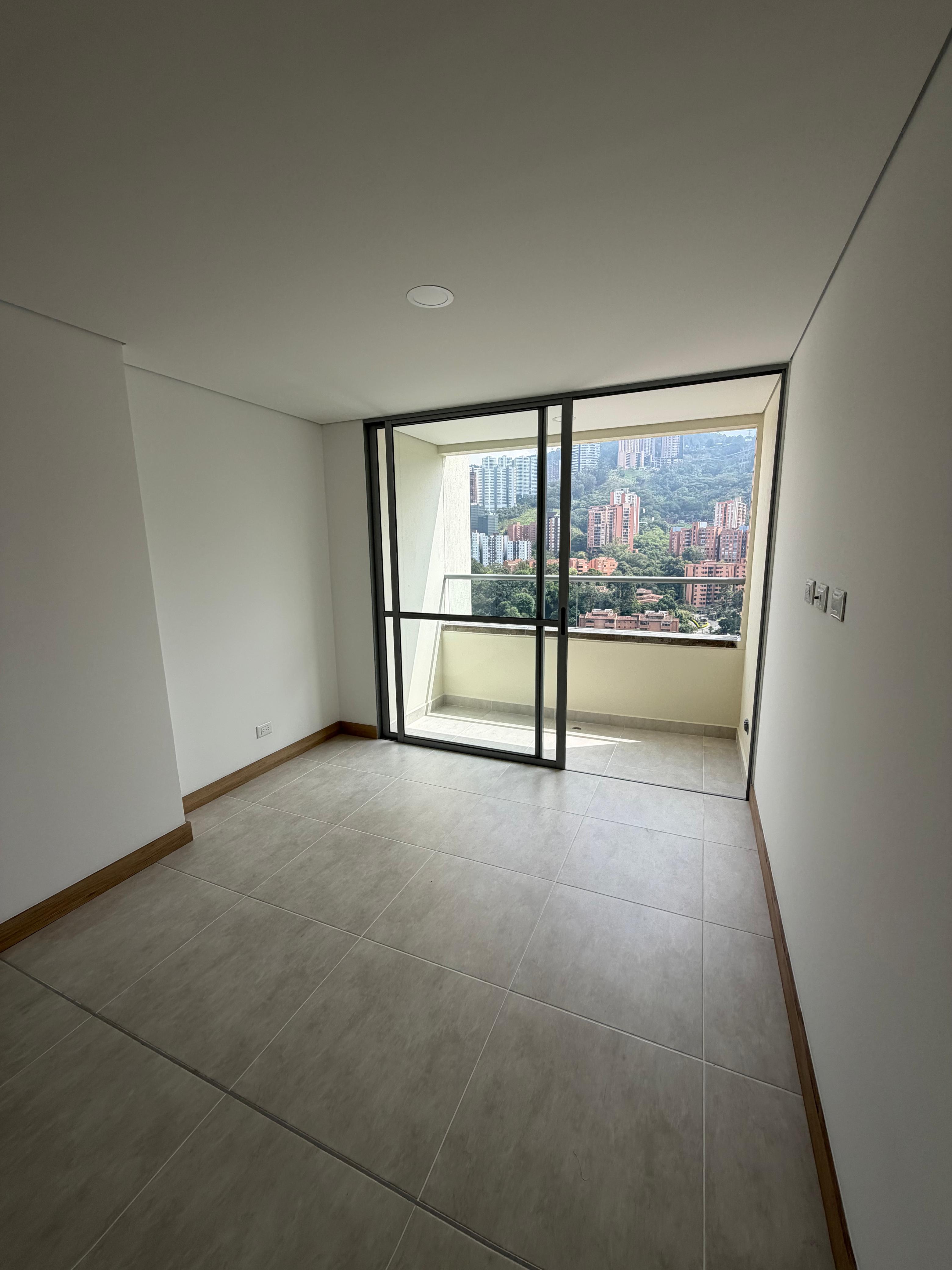 Apartamento en venta en Ciudad del Rio  Poblado Medellín