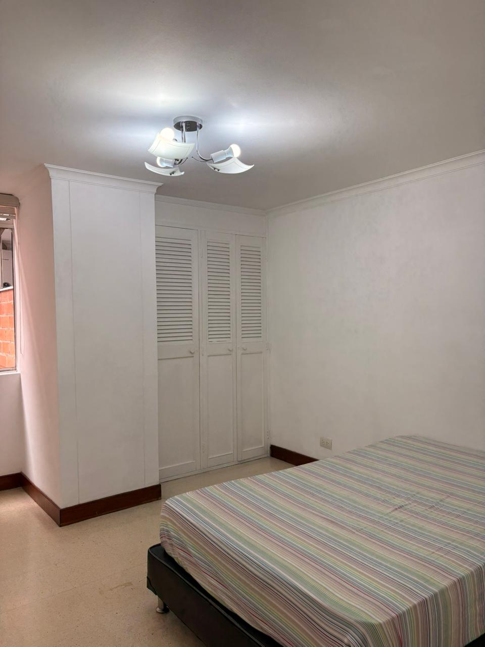 Apartamento para venta en Medellin Laureles