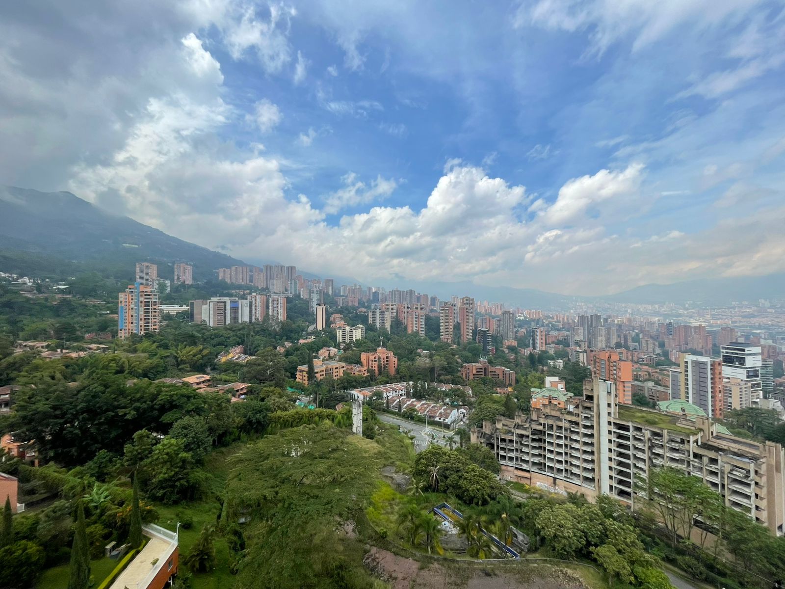 Apartamento en arriendo en Poblado Las Palmas