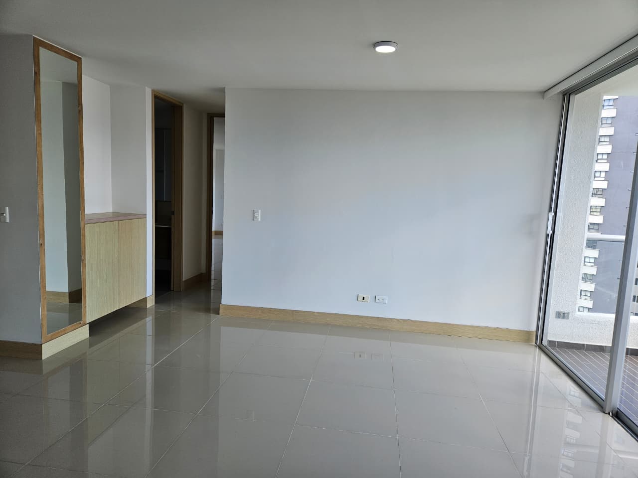 Apartamento para arriendo en El Poblado Loma del Indio