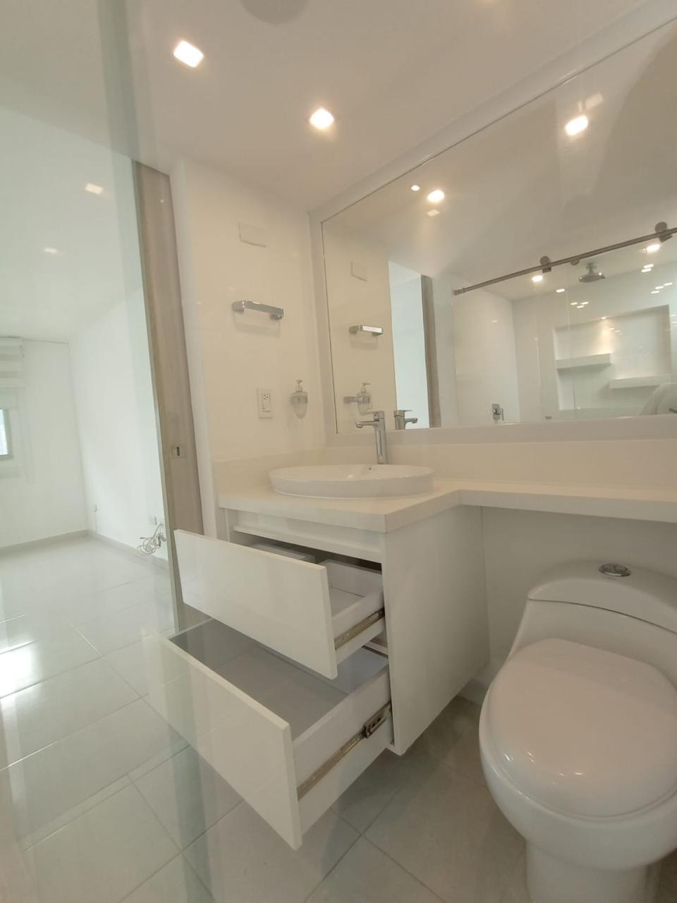 Venta de apartamento en La Loma de Los Bernal