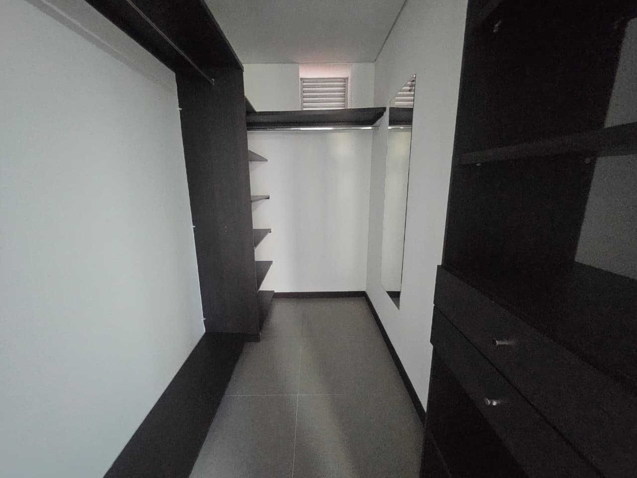 Apartamento en arriendo en Lalinde El Poblado Medellín