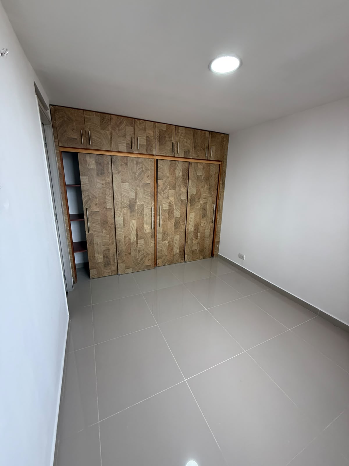 Apartamento en venta en Robledo Pajarito Sector Las Lunas