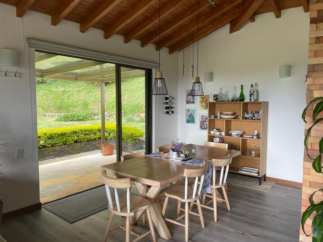 Casa para arriendo en Envigado Loma del Escobero