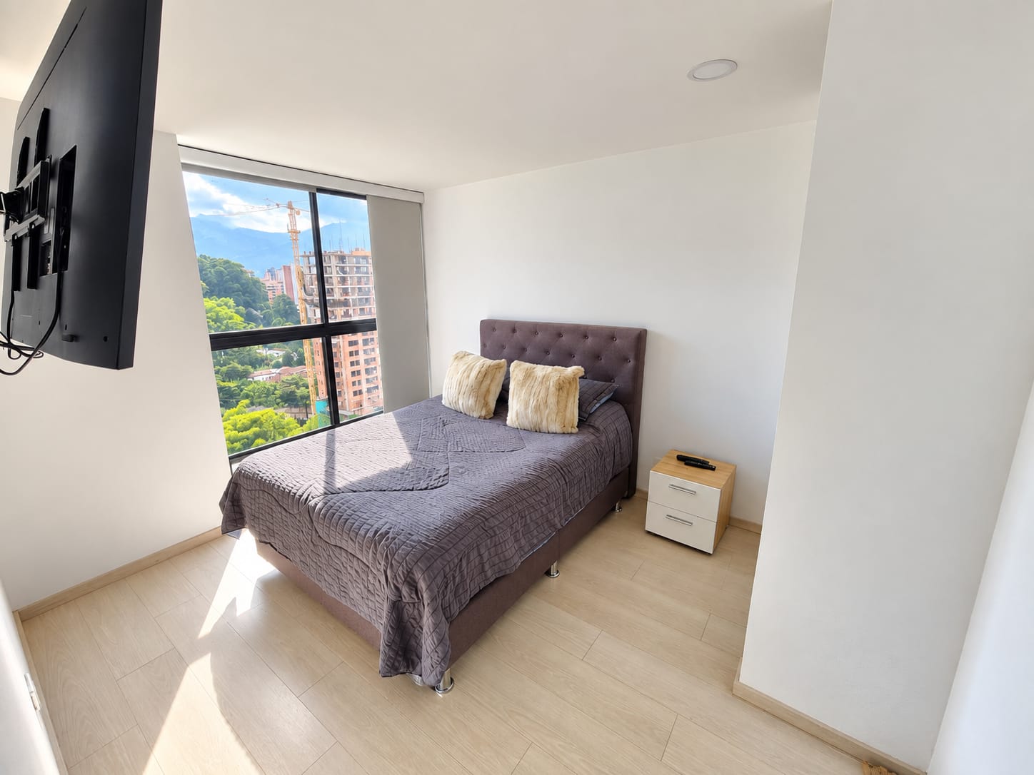 Apartamento en venta Alto Las Flores Sabaneta parqueadero lineal