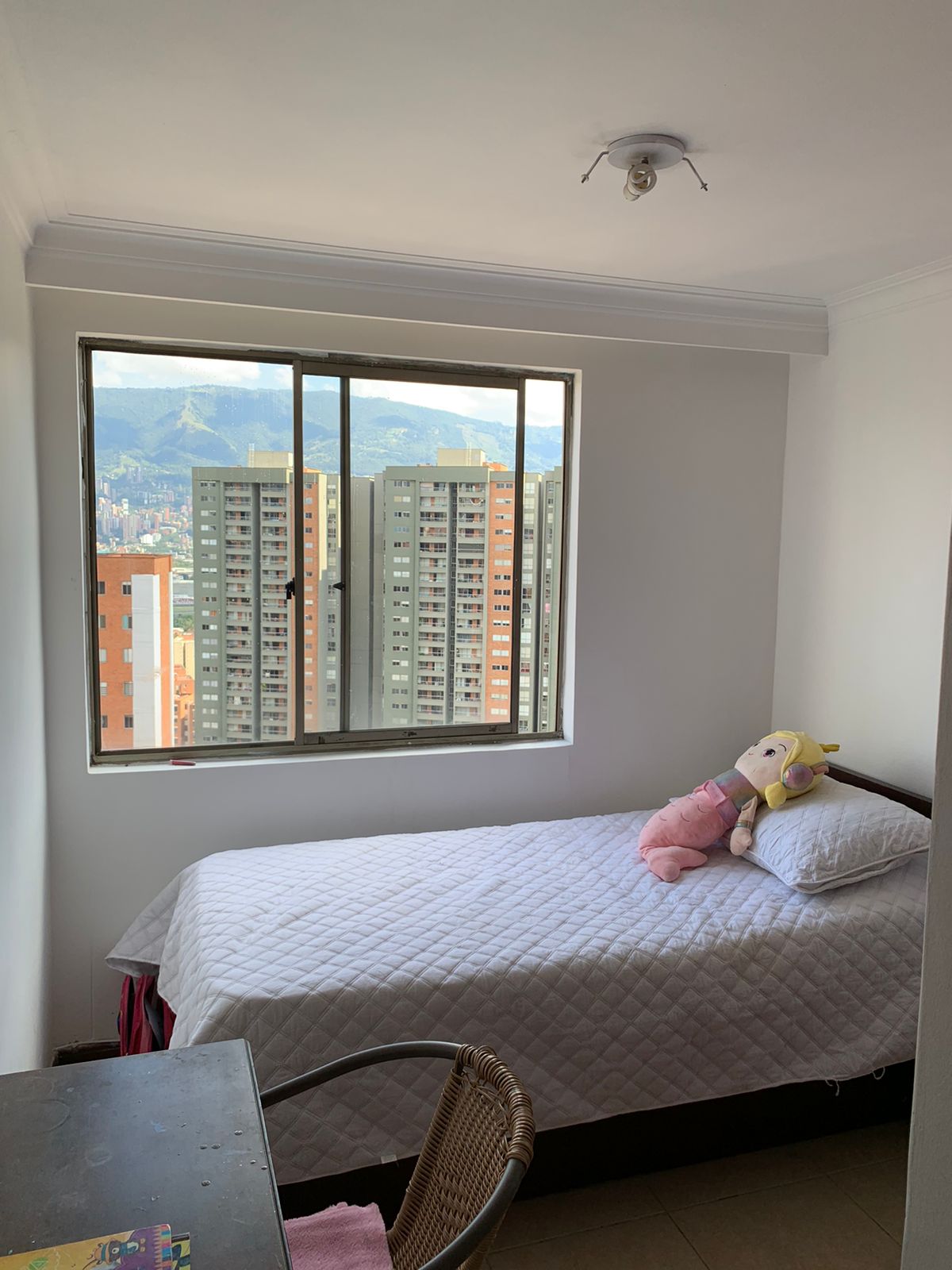 Apartamento en venta Medellin Loma de los Bernal