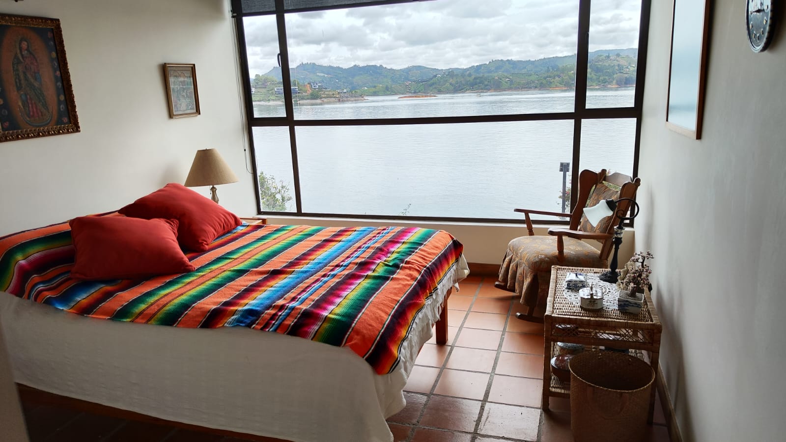 Casa finca en venta en Guatape  Antioquia con acceso a la represa