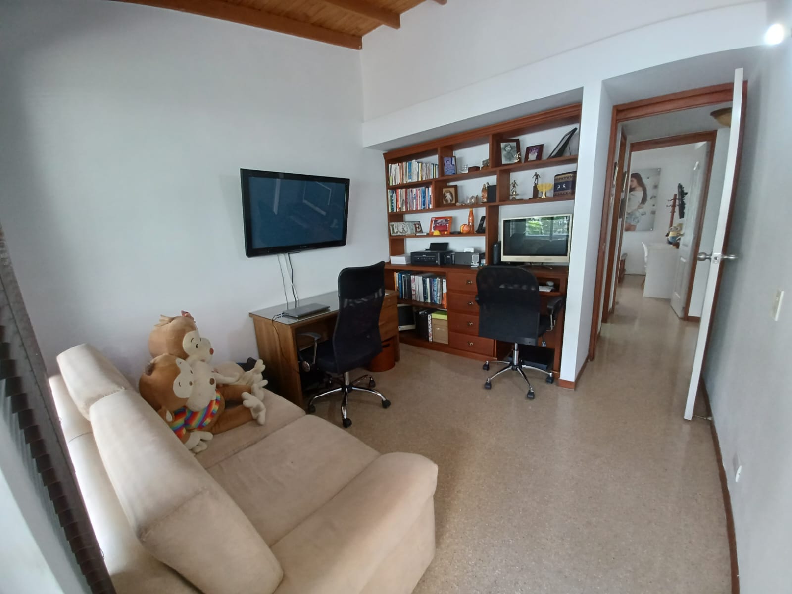Casa para la venta en Medellin Loma de Los Bernal