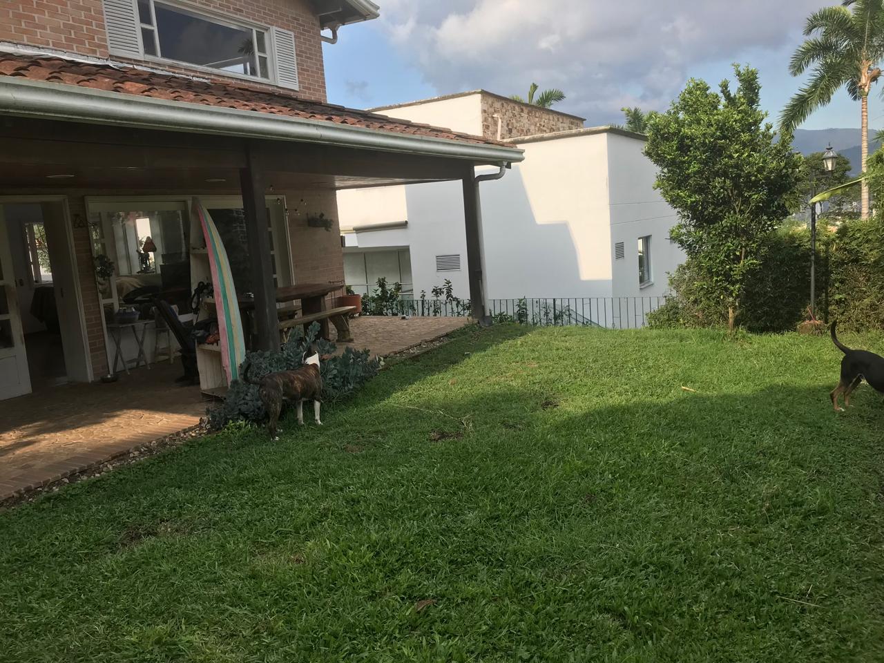 Casa para la venta en La Estrella Cerca del Parque - Antioquia